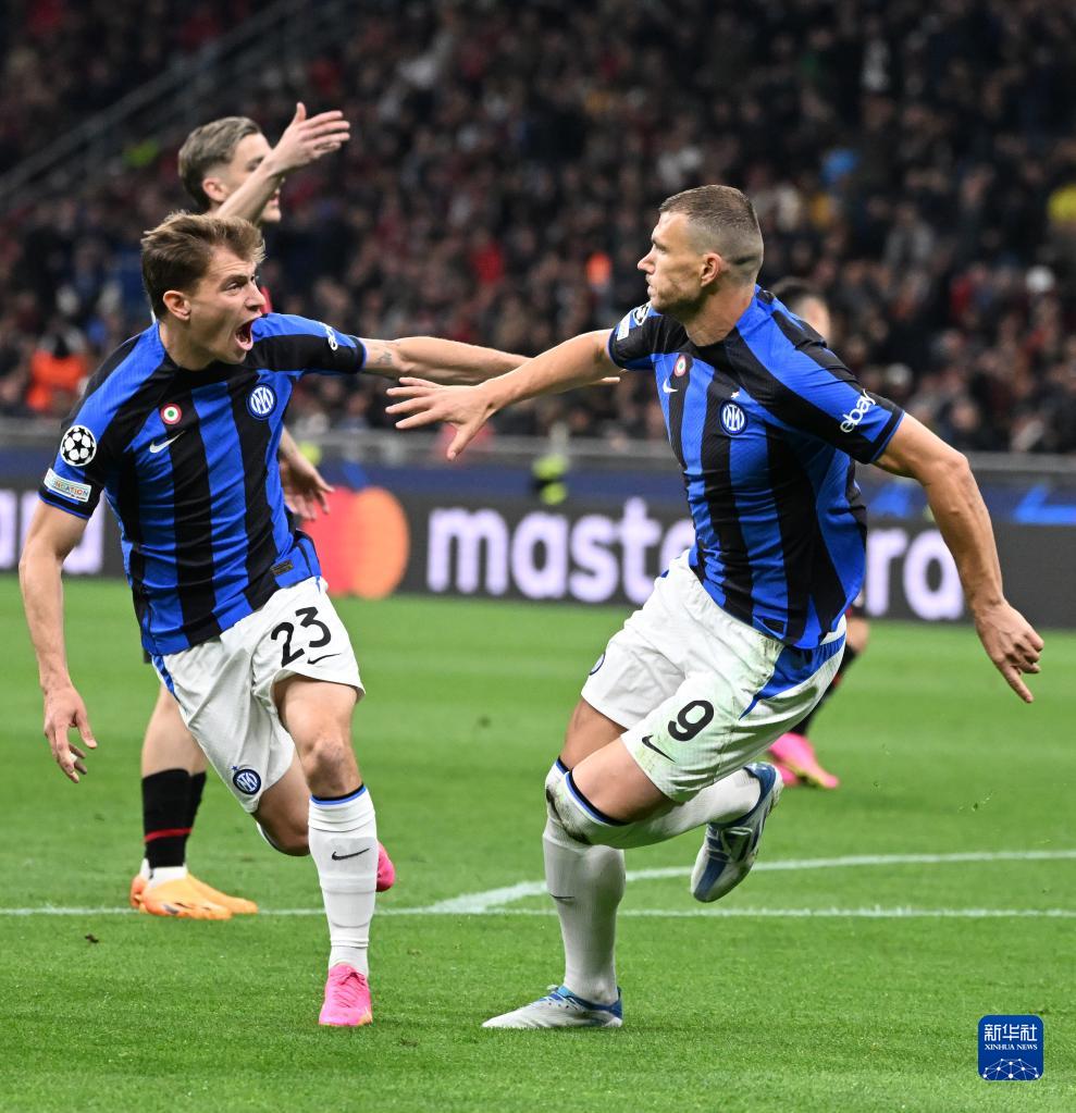 NBA球员专访：詹姆斯谈团队合作,（NBA球星詹姆斯专访：畅谈团队协作之道）