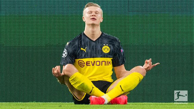 伊涅斯塔：亚马尔才18岁必须继续提高；我正在考取教练执照（伊涅斯塔：18岁的亚马尔仍需不断进步；我正攻读教练资格证）