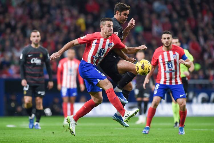 国米官方宣布邦尼左膝轻微扭伤，下周将再对伤情做出评估（国米官宣：邦尼左膝轻度扭伤，伤情将于下周复评）