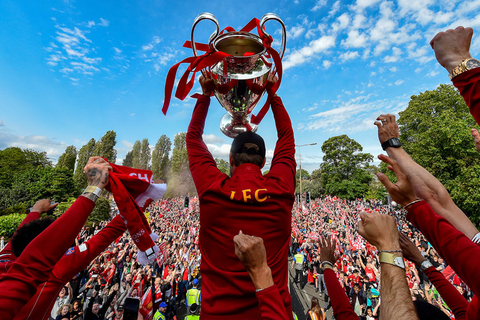 德国2-0客胜卢森堡，沃尔特马德梅开二度，萨内送助攻（德国客场2-0击退卢森堡，沃尔特马德双响，萨内送出助攻）