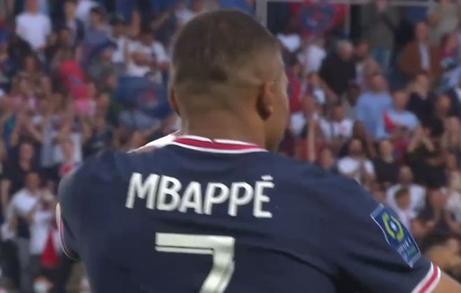 米体：法国电视台取消转播年轻人vs里尔，因前者胸前广告违规（米体：因胸前广告不合规，法国电视台叫停年轻人对阵里尔的转播）