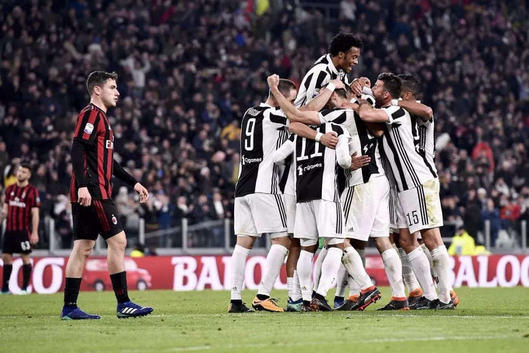 曼联拉什福德末段进球绝杀热刺（拉什福德压哨破门助曼联险胜热刺）