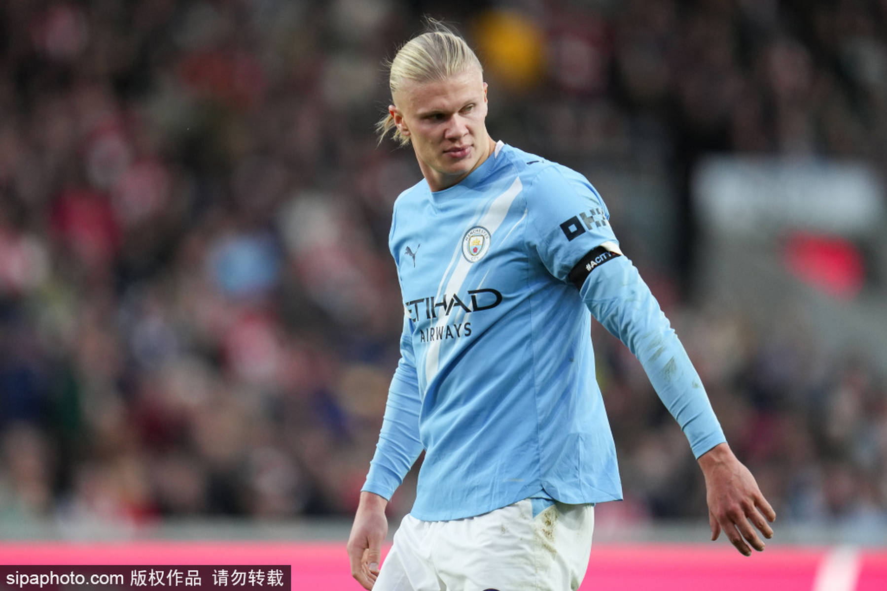 头槌助帕尔马连追两球逼平米兰，德尔普拉托当选全场最佳球员（帕尔马凭头槌连扳两球逼平米兰，德尔普拉托荣膺全场最佳）