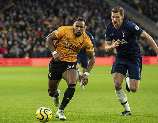 博洛尼亚2-0那不勒斯，达林加破僵，卢库米锁定胜局（博洛尼亚2比0力克那不勒斯，达林加先拔头筹，卢库米终结悬念）