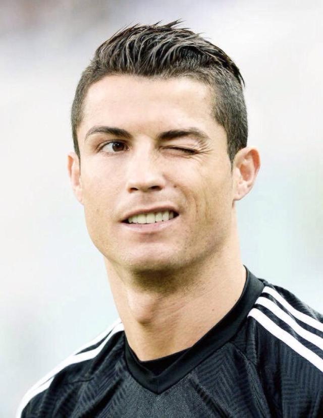 巴西中卫古斯塔沃入籍越南，将改名杜飞龙代表越南队（巴西中卫古斯塔沃归化越南，更名杜飞龙将代表越南队出战）